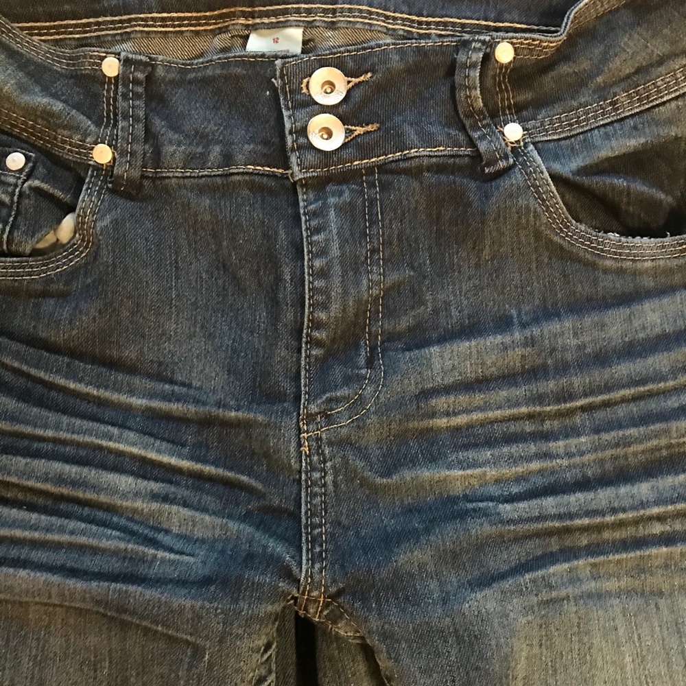 I.O. & COMPANY JEANS